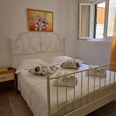 Apartmani Marija Башка-Вода Экстерьер фото